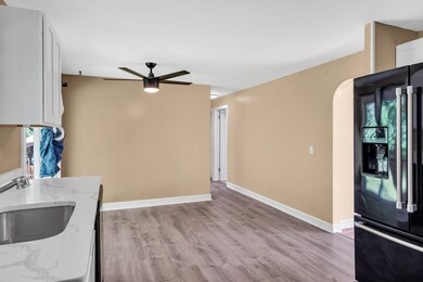 42 Tiverton Pkwy, Worcester, MA 01602 - photo 6