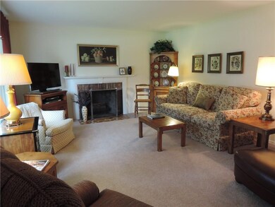 Living Rm