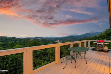 1839 Zurich Ct, Gatlinburg, TN 37738 - photo 2