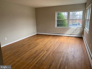 316 S Brobst St, Reading, PA 19607 - photo 2