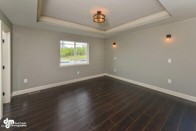 Master Bedroom-5226-SMALL
