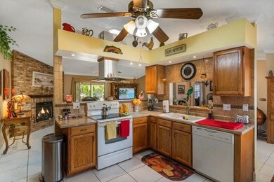M’m! M’m! Good… Ample cabinet space and pantry. Al
