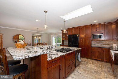 9740 S Park Cir, Fairfax Station, VA 22039 - photo 4