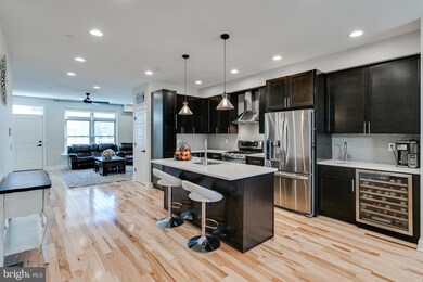 155 Green Ln, Philadelphia, PA 19127 - photo 2