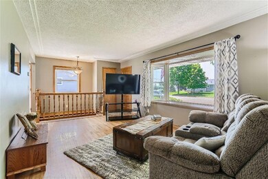 8475 Goodview Ave S, Cottage Grove, MN 55016 - photo 3