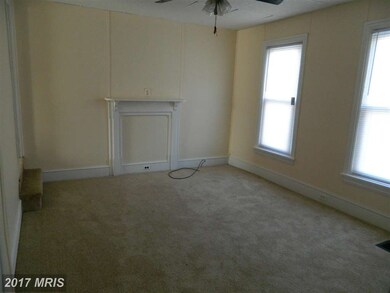 372 W Queen St, Chambersburg, PA 17201 - photo 3