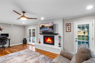 2607 Oaks Dr, Granbury, TX 76049 - photo 6