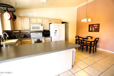 13335 E Chicago St, Chandler, AZ 85225 - photo 5