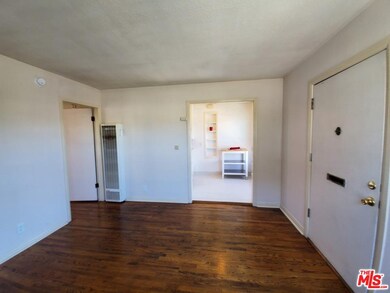 1826 S Rimpau Blvd, Los Angeles, CA 90019 - photo 3