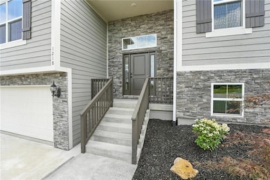 1218 NE 122nd St, Kansas City, MO 64165 - photo 4