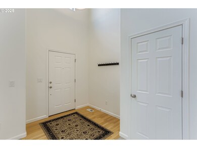 2152 N Laurelwood St, Canby, OR 97013 - photo 5