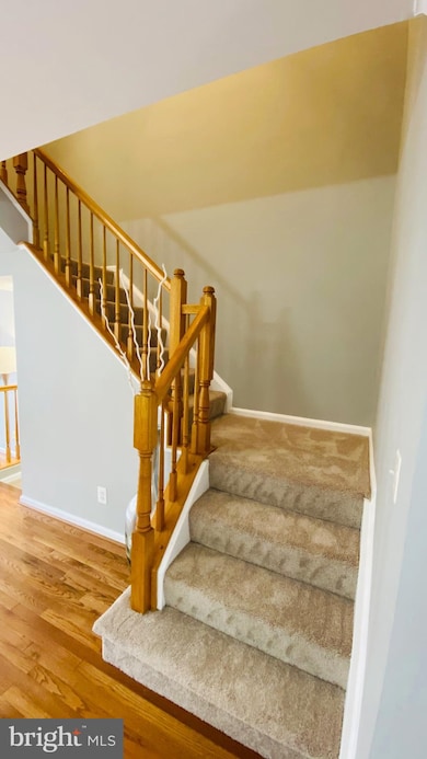 2547 James Monroe Cir, Herndon, VA 20171 - photo 7