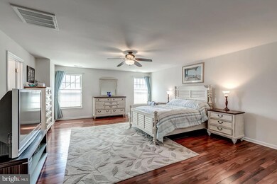 25273 Doolittle Ln, Chantilly, VA 20152 - photo 3