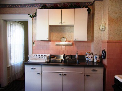 Kitchen Apt 1