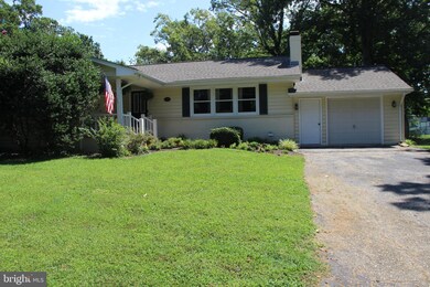 23002 Town Creek Dr, Lexington Park, MD 20653 - photo 2