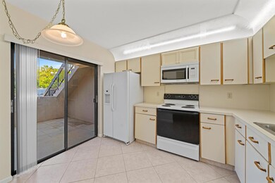 400 Club Cir unit 1080, Boca Raton, FL 33487 - photo 2