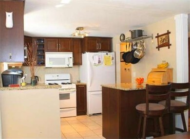 1380 West St, Mansfield, MA 02048 - photo 4