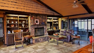 24409 San Juan Dr, Tehachapi, CA 93561 - photo 2