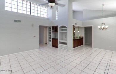 7810 S Kachina Dr, Tempe, AZ 85284 - photo 3