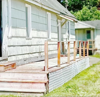 1202 W Perry St, Aberdeen, WA 98520 - photo 4