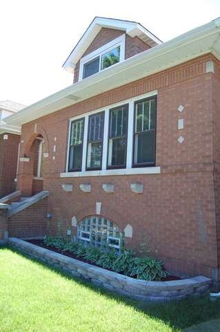5231 W Wellington Ave, Chicago, IL 60641 - photo 2