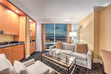 2000 N Fashion Show Dr unit 5018, Las Vegas, NV 89109 - photo 4