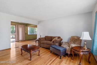 6-web-or-mls-2240Webster_06
