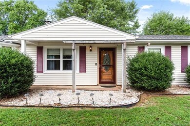 51 Tipperary Dr, Asheville, NC 28806 - photo 2