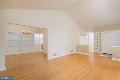 7124 Park Terrace Dr, Alexandria, VA 22307 - photo 7