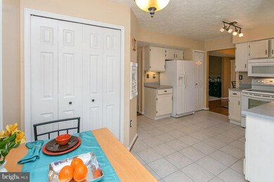 6523 Alopex Rd, Waldorf, MD 20603 - photo 4