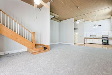 712 Francis St unit A, Saint Joseph, MO 64501 - photo 4