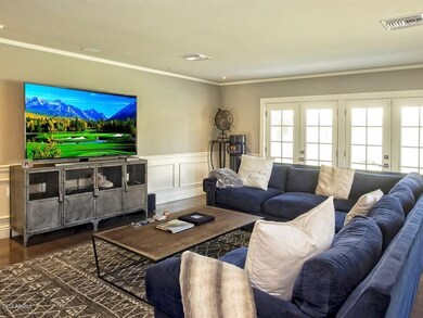 004_Living Room View