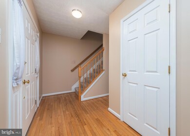 9405 Jackson Ct, Laurel, MD 20723 - photo 7