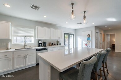 3822 N 36th St, Phoenix, AZ 85018 - photo 7