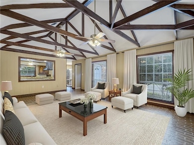 family room
