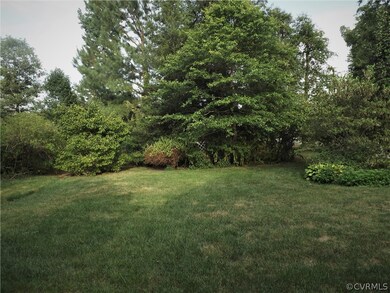 Beautiful, Private Front Yard Offers Serene Privac
