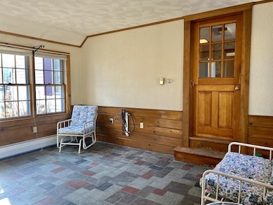 256 Dale St, North Andover, MA 01845 - photo 5