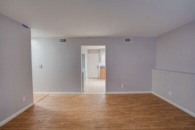 839 Bishop Ave unit 1, Aurora, IL 60506 - photo 6