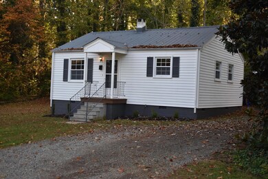 105 Ingle St, Siler City, NC 27344 - photo 2