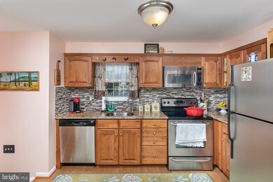 5654 Braxfield Rd, Halethorpe, MD 21227 - photo 4