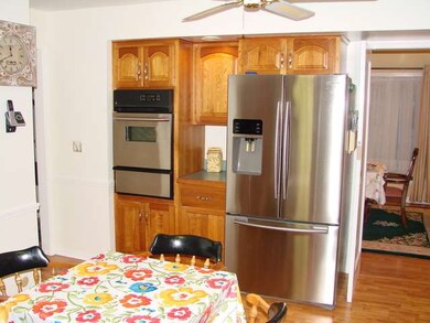 931 S Raddant Rd, Batavia, IL 60510 - photo 5