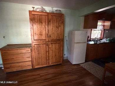 807 27th St, Gulfport, MS 39501 - photo 5