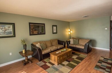 1286 Oakdale Ln, Redding, CA 96002 - photo 2