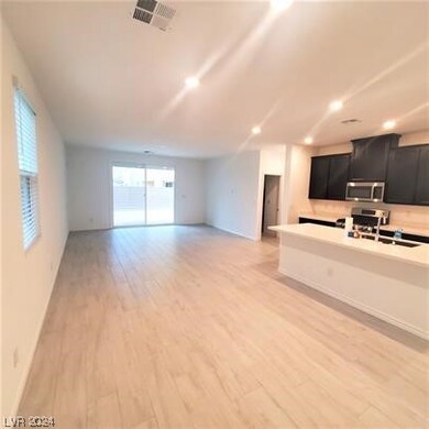 6858 Greensmen Ave, Las Vegas, NV 89156 - photo 5