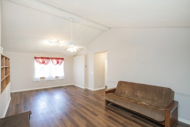 392 Comstock Rd, Shelbyville, TN 37160 - photo 7