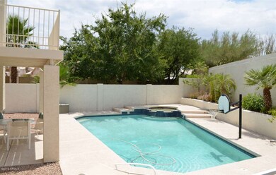 REFRESHING POOL & SPA!