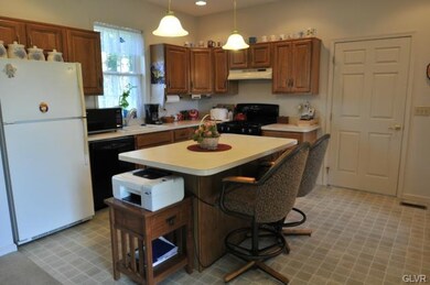 5041 Vera Cruz Rd, Emmaus, PA 18049 - photo 6