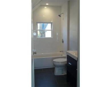 66 Putnam St unit 3, Somerville, MA 02143 - photo 4