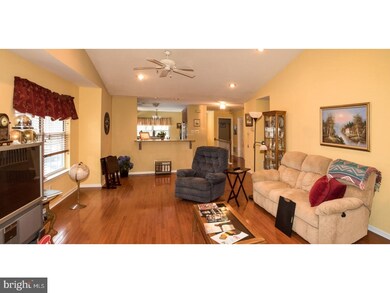 170 Kingswood Ct unit 170, Glen Mills, PA 19342 - photo 2