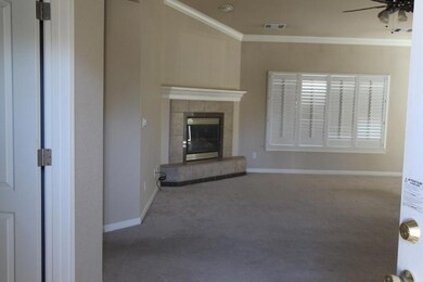 living room (800x533).jpg